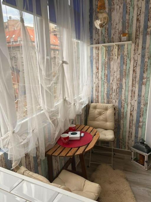Ultracentral Lovely Place -Your Home Away From Home Bucarest Extérieur photo